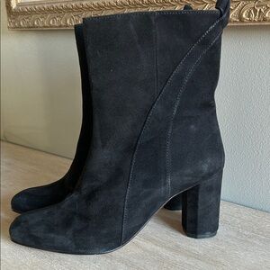 Ganni  luxurious glam, preowned, block heel black suede ankle boots EUR size 40